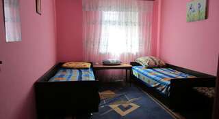 Гостиница Guest house Prime house Севастополь Стандартный двухместный номер с 2 отдельными кроватями-1